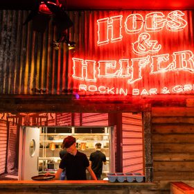 Hogs and Heifers Rockin Bar & Grill